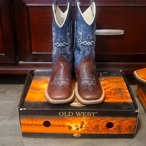 BOYS BOOTS